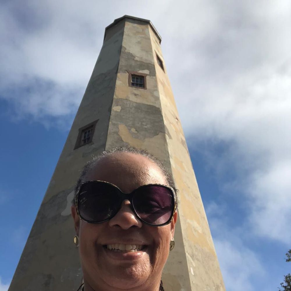 Meet your Posher, Dionne